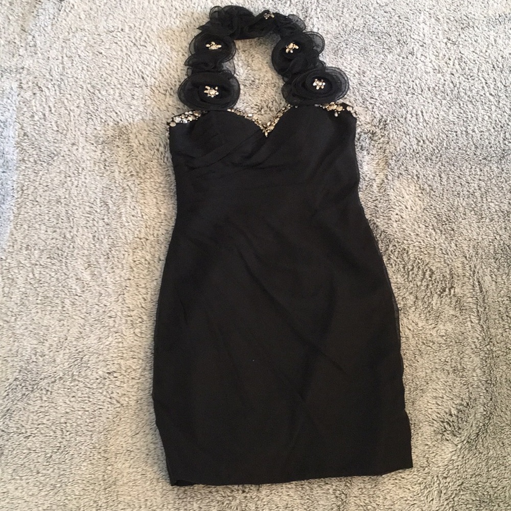 Junior girl’s black party dress